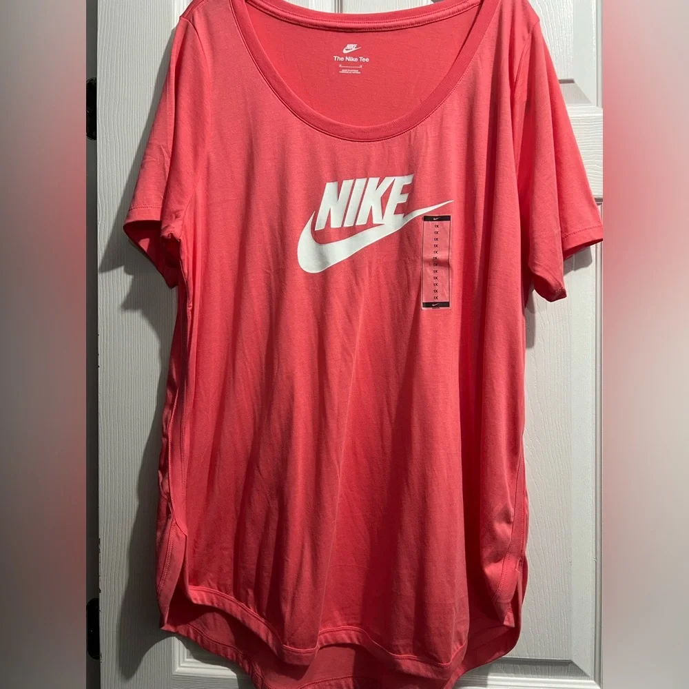 Women’s Nike Plus Size Tunic - Picture 1 of 3